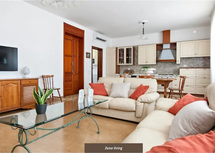 Villa Maroby - Garden & Parking